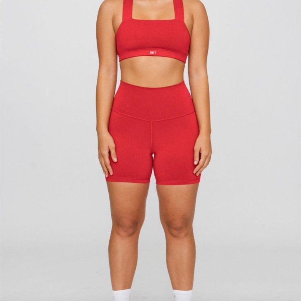Set Active Spicy Shorts
